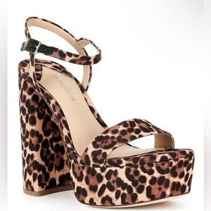 NWT ANTONIO MELANI Animal Print Platform Heels Sz 9,5